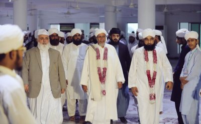 Sheikh Usama Bin Muhammad from MADINA-tul-Munawara visited Idara Tul Mutufa