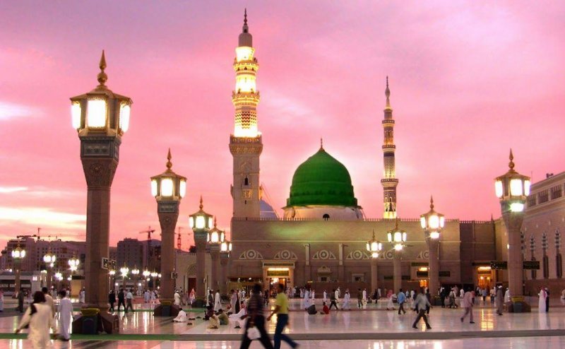 Mere Moula Ye Tamana Hai Madina Dekhun