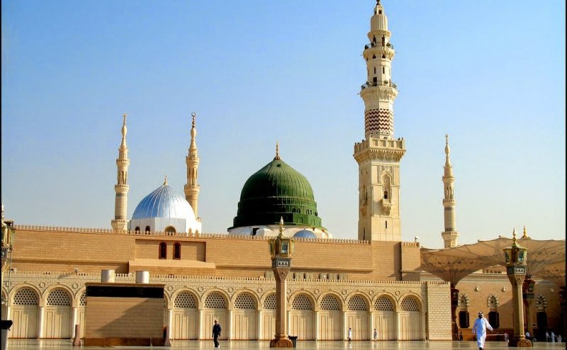 Meri Arzu Hai Madina Madina