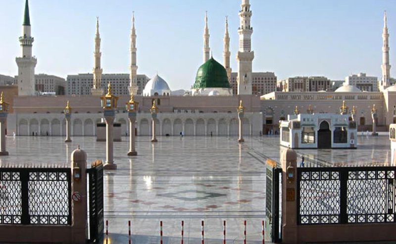 Parhain Hain Qaseeday Khuda Ny Teray