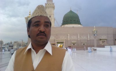 Al Haaj Khurshid Ahmad Sb in Madina Sharif